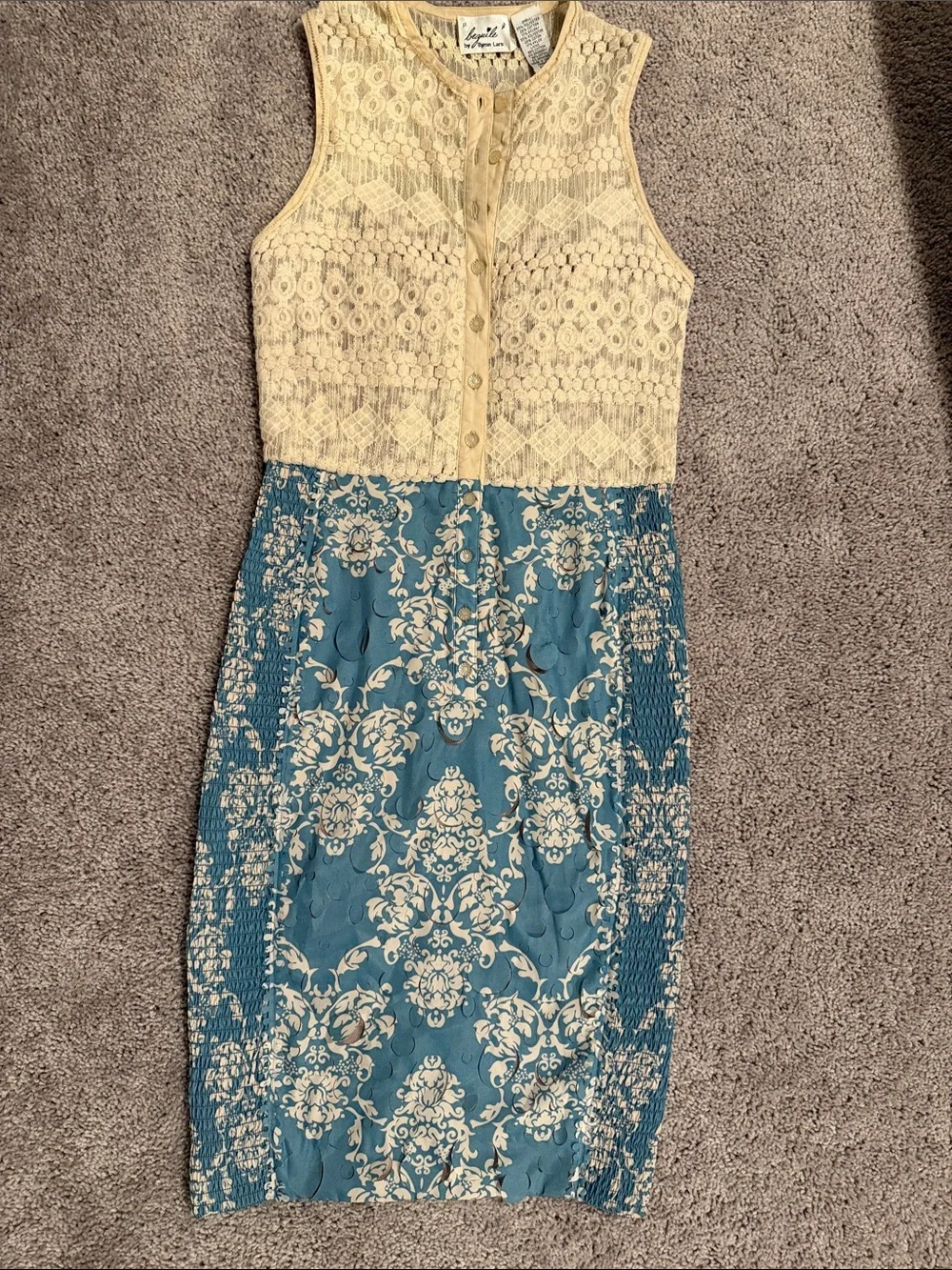 Beguile Byron Lars Lasercut Fleur-De-Lys Dress Size 2 - Picture 1 of 9